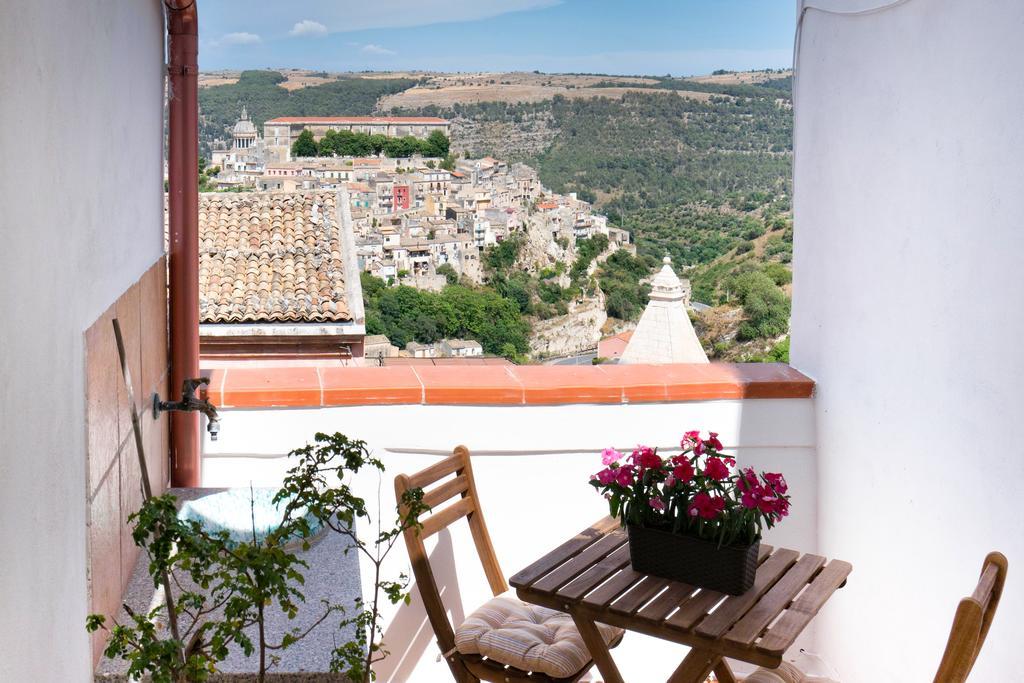 Le Scale Sul Barocco Hotell Ragusa Exteriör bild